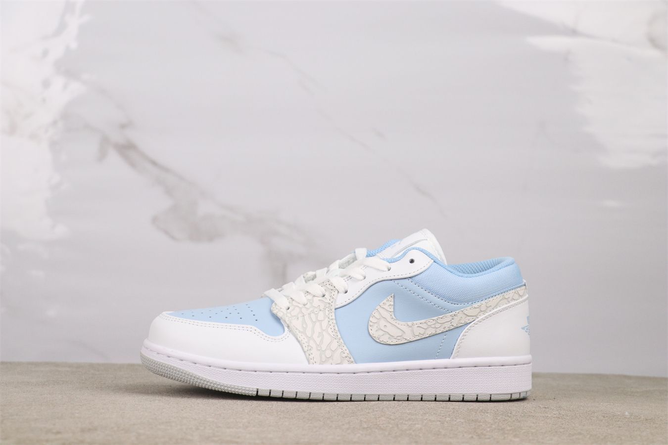 今日 ジョーダン Jordan IB7692-400 ジョーダン 1 ライトブルー Light Blue -WTO輸入0