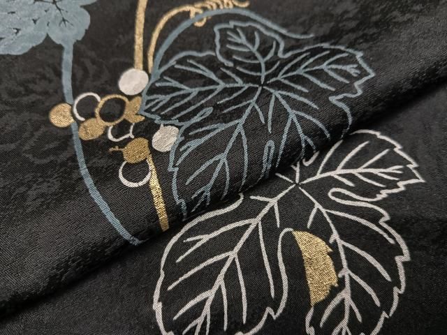 平和屋着物○染色作家 草野一騎 小紋 葡萄蔦の葉文 金彩 正絹