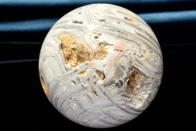 1点物】ドゥルージーあり メキシコ氷河瑪瑙 61mm 丸玉(台座付き 1点物】ドゥルージーあり メキシコ氷河瑪瑙 61mm 丸玉(台座付き