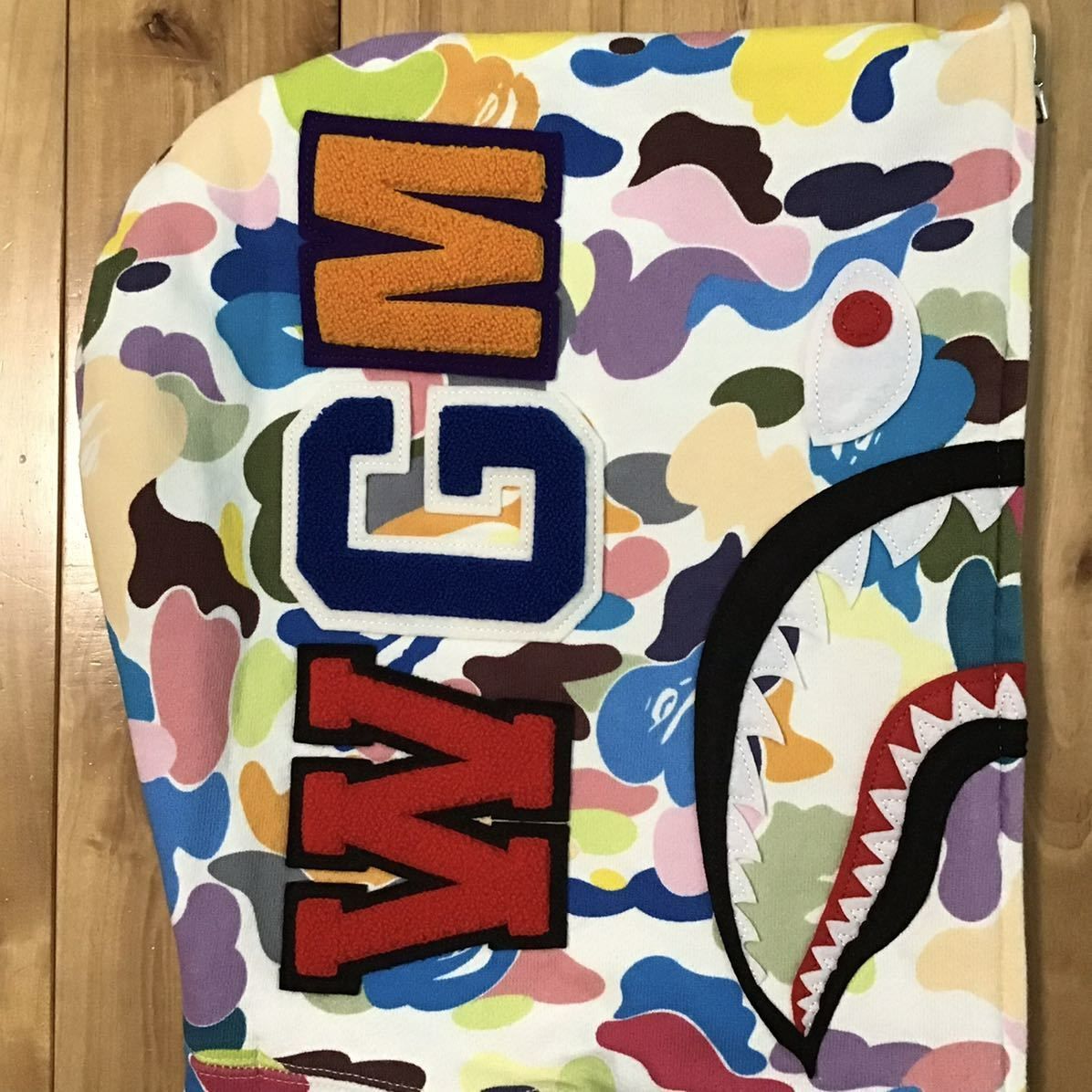 マルチカモ シャークパーカー Mサイズ Shark Full ZIP Hoodie A BATHING APE BAPE Multi CAMO エイプ ベイプ アベイシングエイプ 迷彩