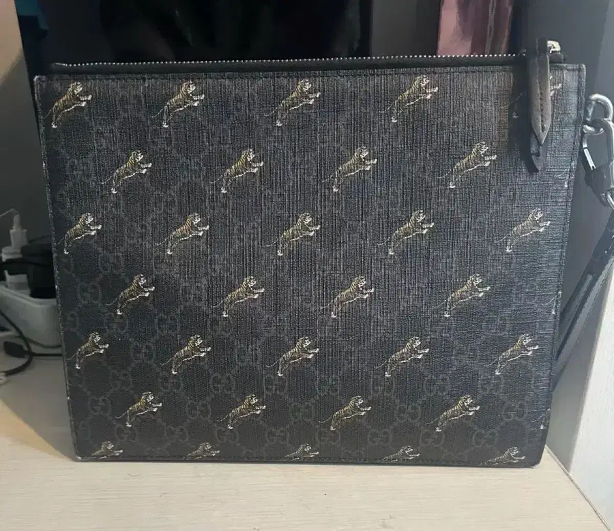 GUCCI グッチ タイガー クラッチ
