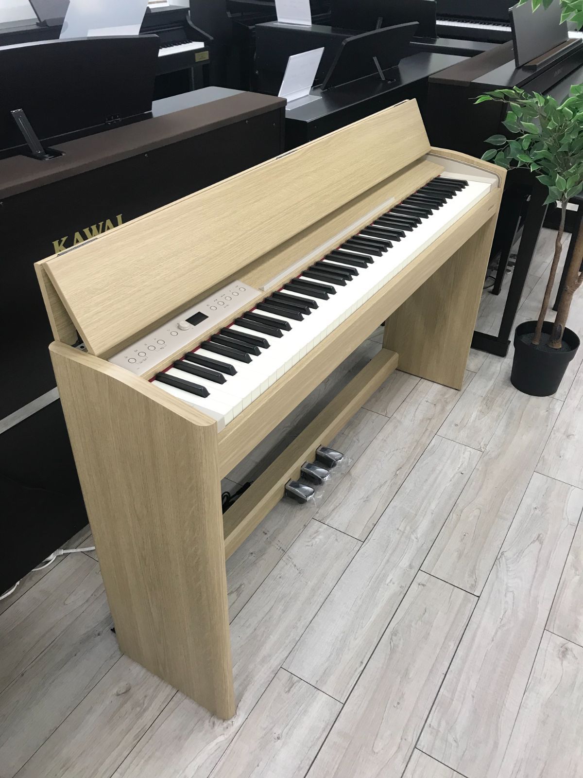 ☆70006【電子ピアノ】ROLANDF701LA2023年製