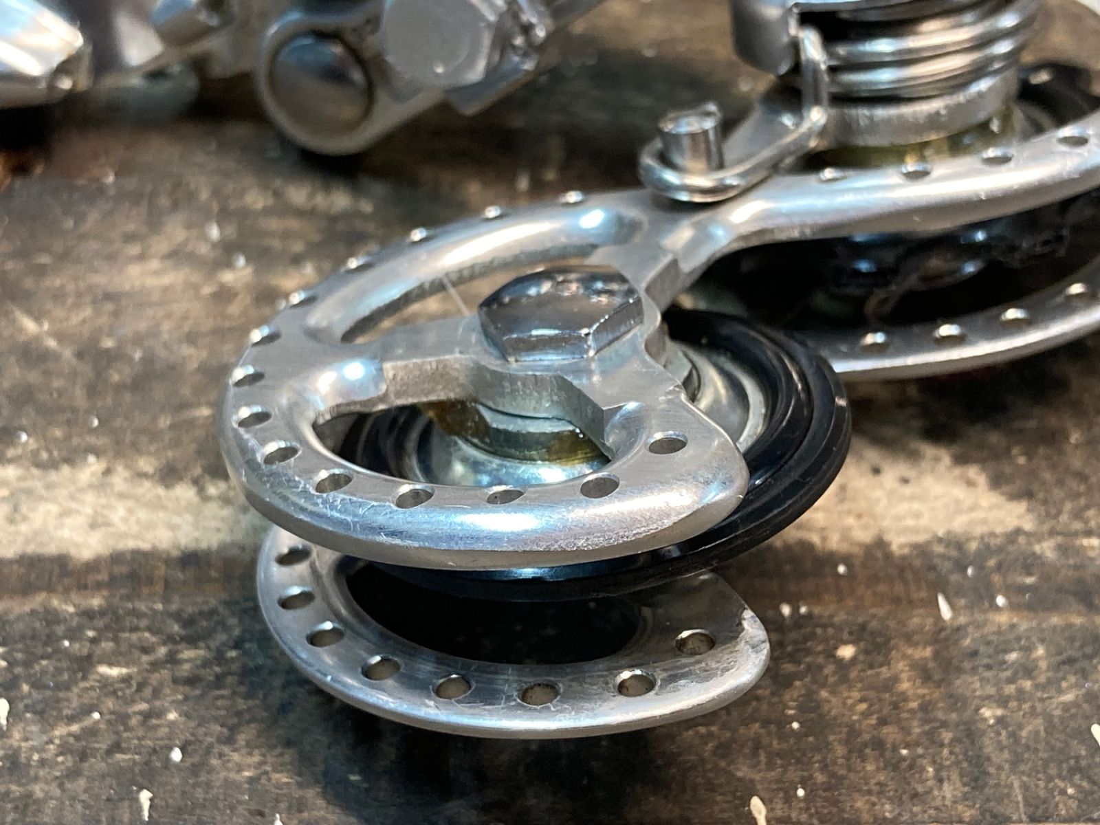 ユーレージュビリーRD IL964 ザックスユーレー SACHS HURET ジュビリー Jubilee リア