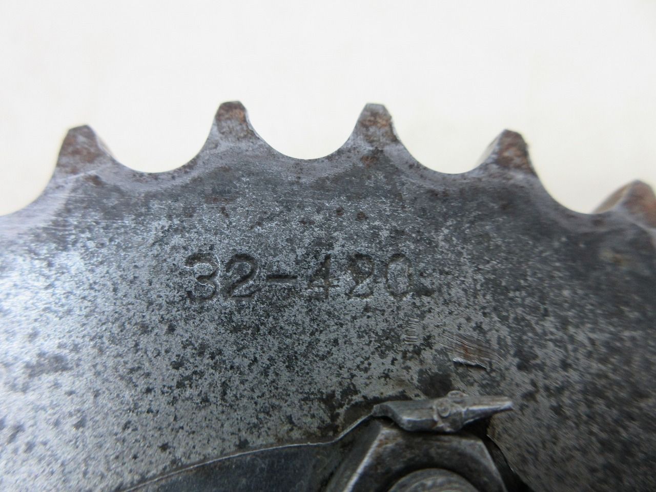 ダンパー付 バイク部品