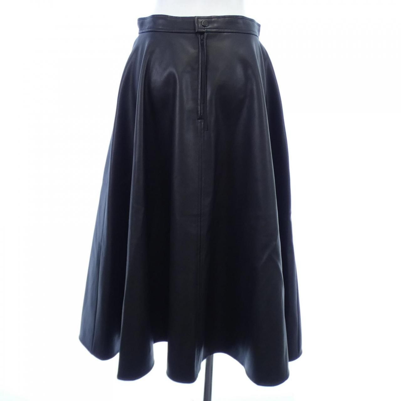 アンクレイヴ uncrave