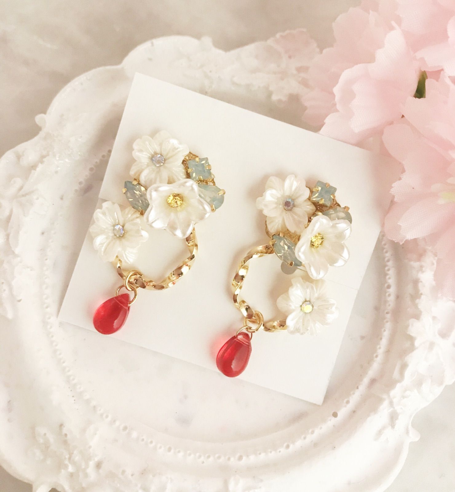 ビジュー ピアス イヤリング ハンドメイド パープル系 - ピアス ビジュー ピアス イヤリング ハンドメイド パープル系 - ピアス