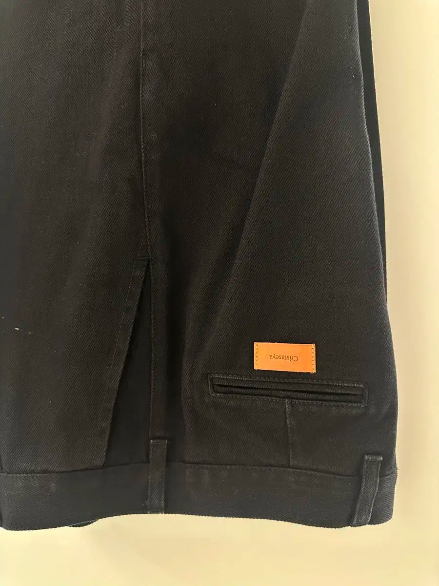 ブラック デニム