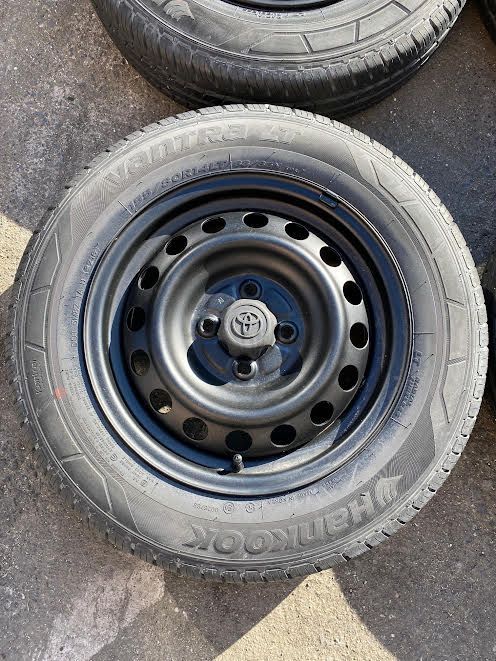 トヨタ純正スチールホイール プロボックスバン 155/80R14 LT プロボックス純正スチール＆バン用LTスタッドレスセットの入庫