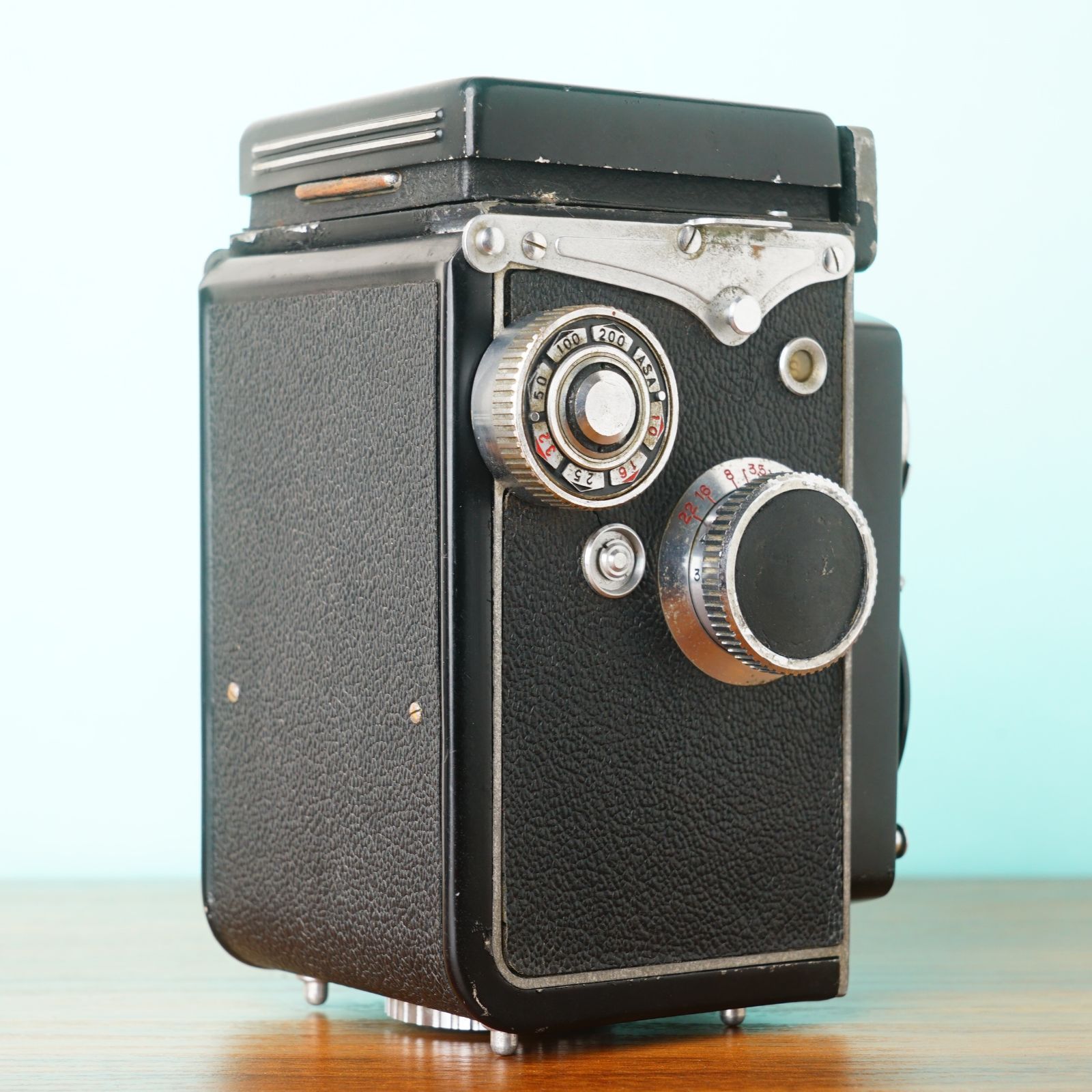 完動品◎YASHICAFLEX C型 二眼レフ フィルムカメラ #55 完動品◎YASHICAFLEX C型 二眼レフ フィルムカメラ #55 - メルカリ