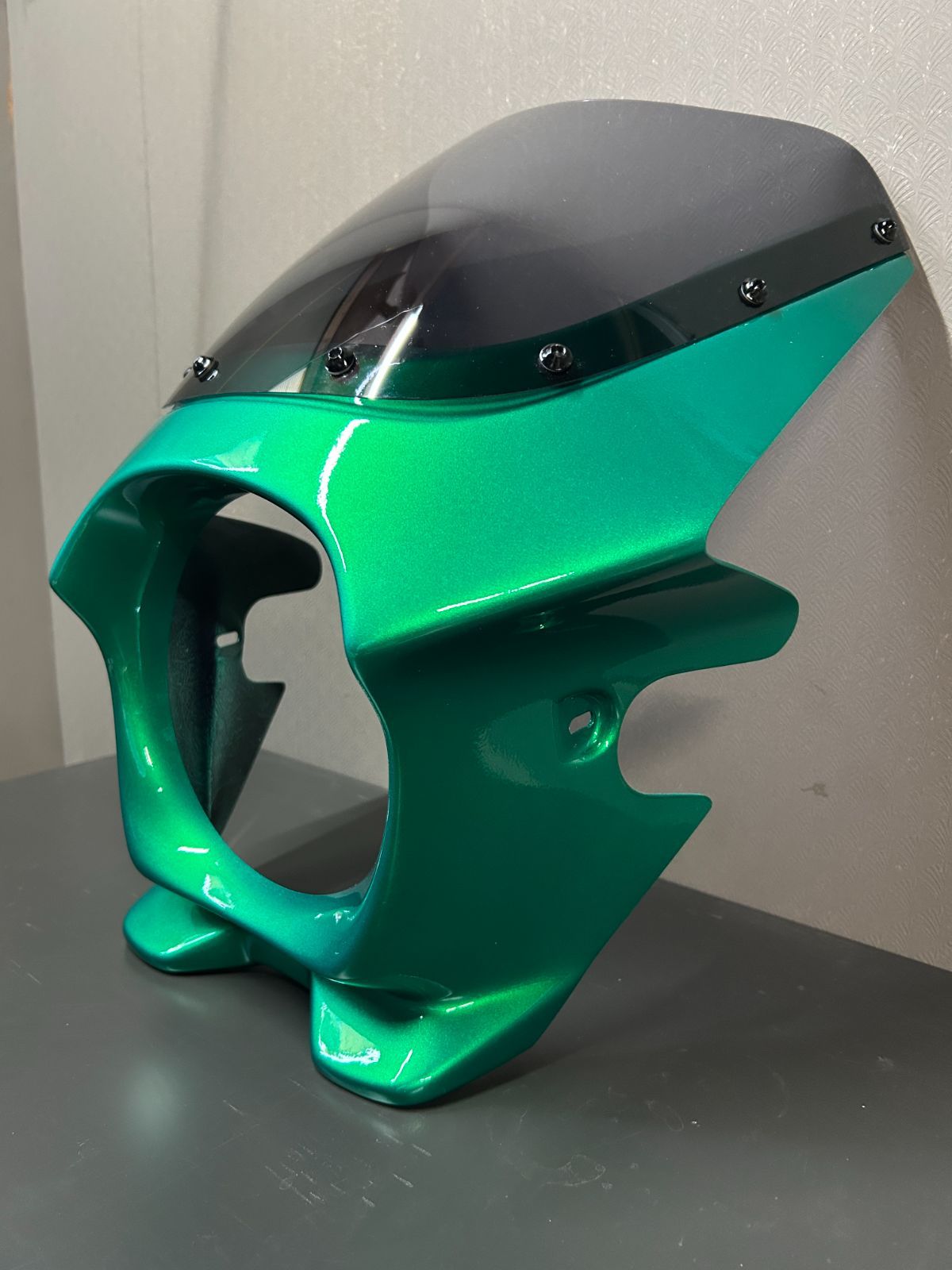 鏡面仕上げ Z650RS 設計 日本製 ビキニカウル キャンディエメラルドグリーン 純正色 ショートスクリーン スモーク マウントボルト ボルト類一式付属