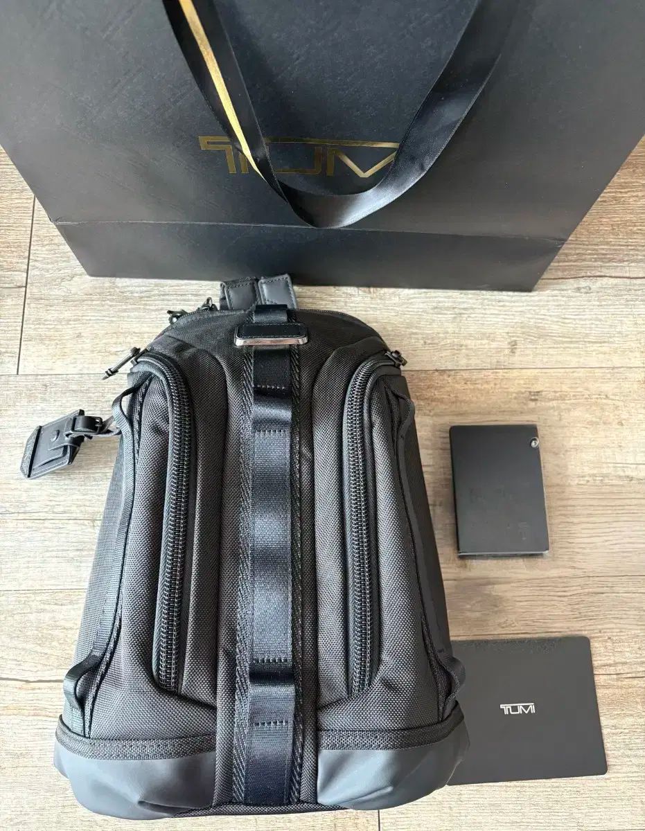 スリングバッグ TUMI