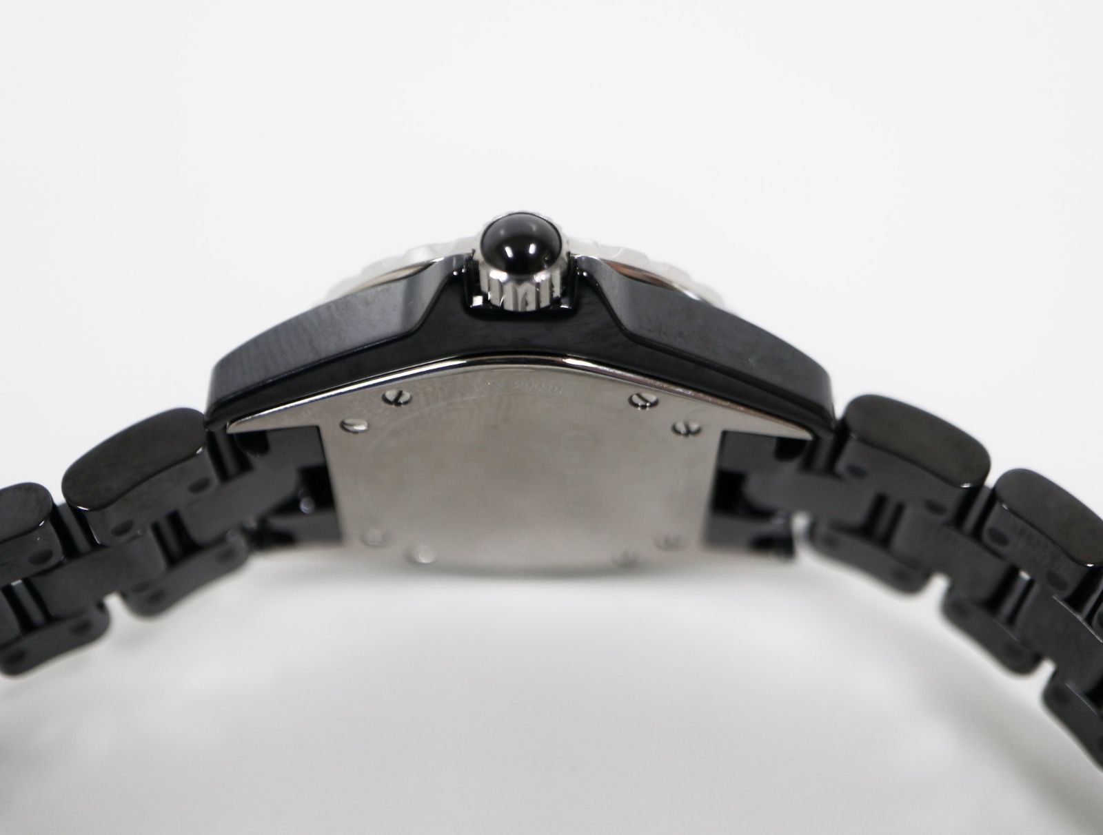 T026 シャネル J12 H0682 33mm ブラックセラミック クォーツ シャネル J12 ブラックセラミック ブレス仕様 33mm H0682