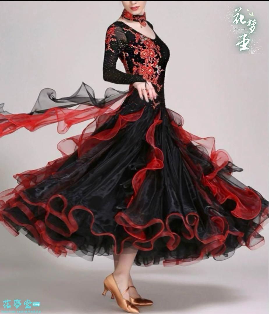 25年新作 新品未使用社交ダンス 大きい裾 赤黒 豪華競技着