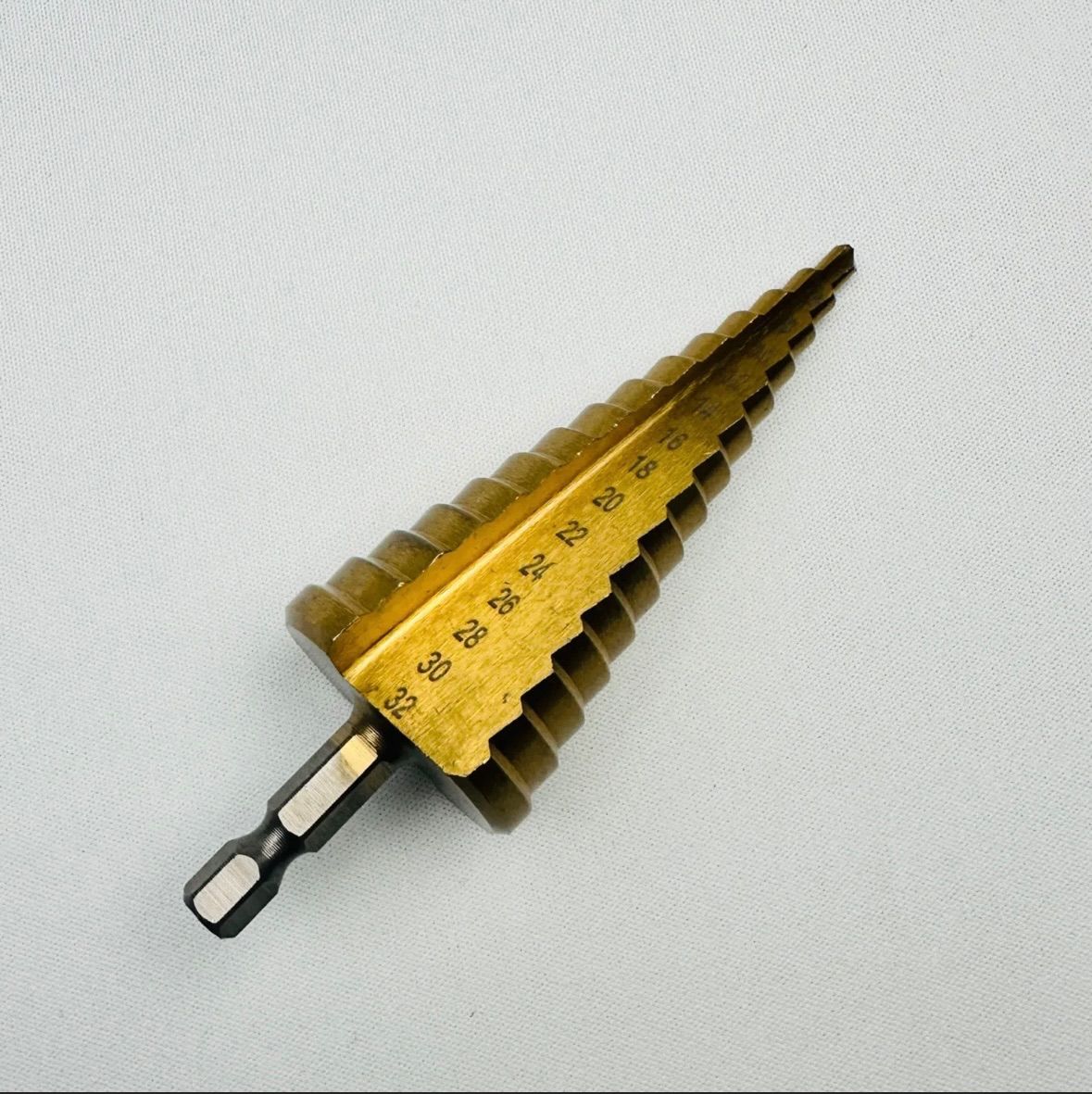 人気】ステップドリル 4 - 32 mm タケノコ ドリル チタン コーティング