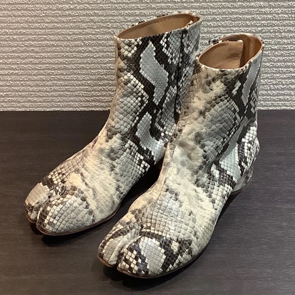 メゾンマルジェラ Maison Margiela パイソンレザー タビ ブーツ ３９ レディース マルジェラ 足袋ブーツ I1125 - メルカリ