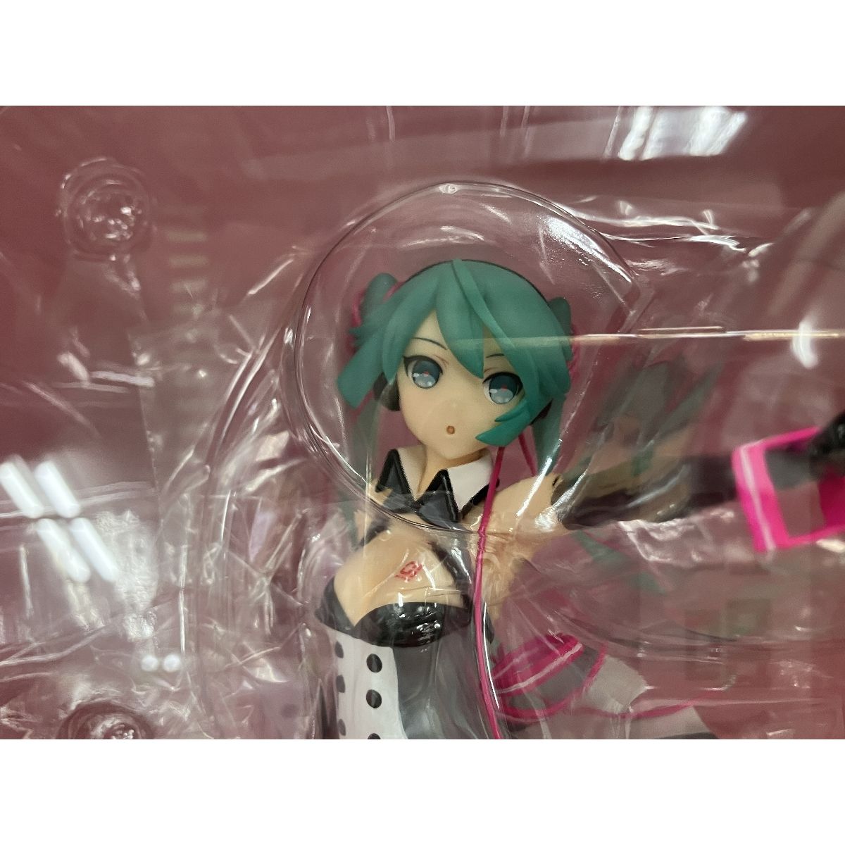 alphamax 初音ミク -二次元ドリームフィーバーver.- 1/7 完成品