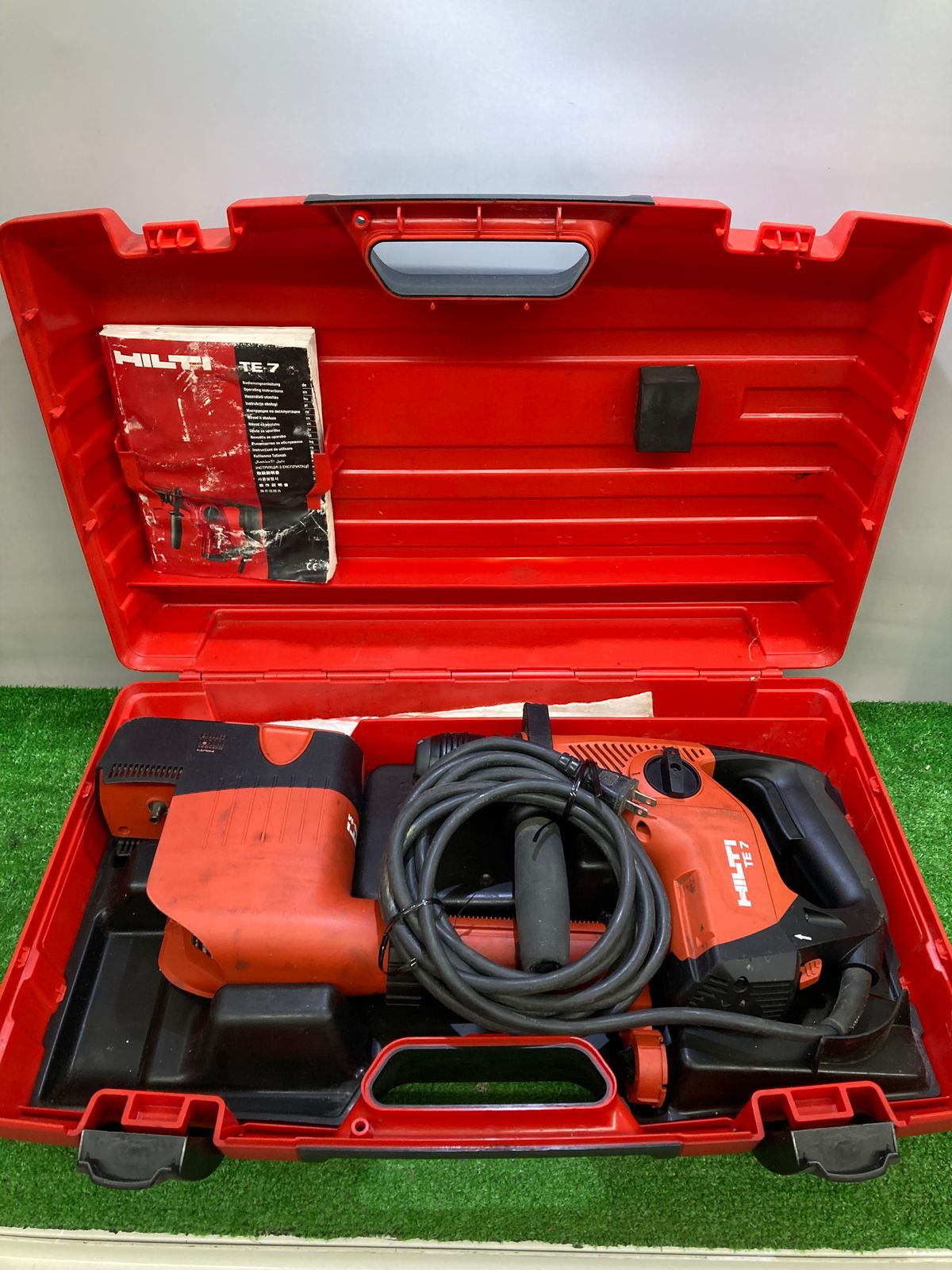 中古品】【0921】☆HILTI ヒルティ コード式ハンマードリル TE 7 + DRS