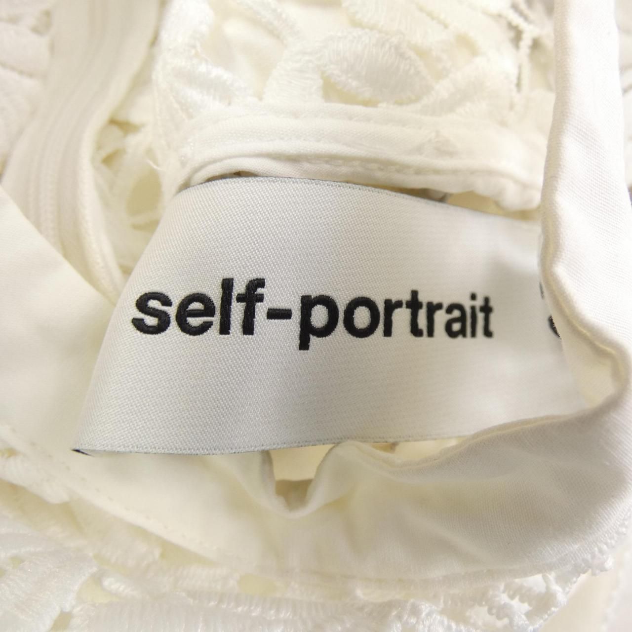 セルフポートレイト self-portrait