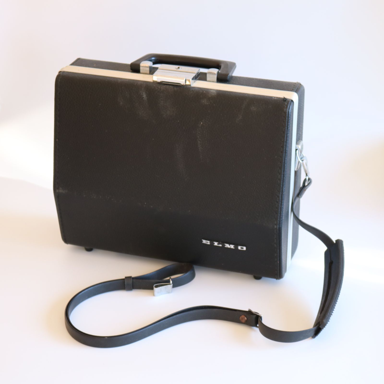 ELMO SUPER 106 エルモスーパー106 8ミリカメラ ケース付き