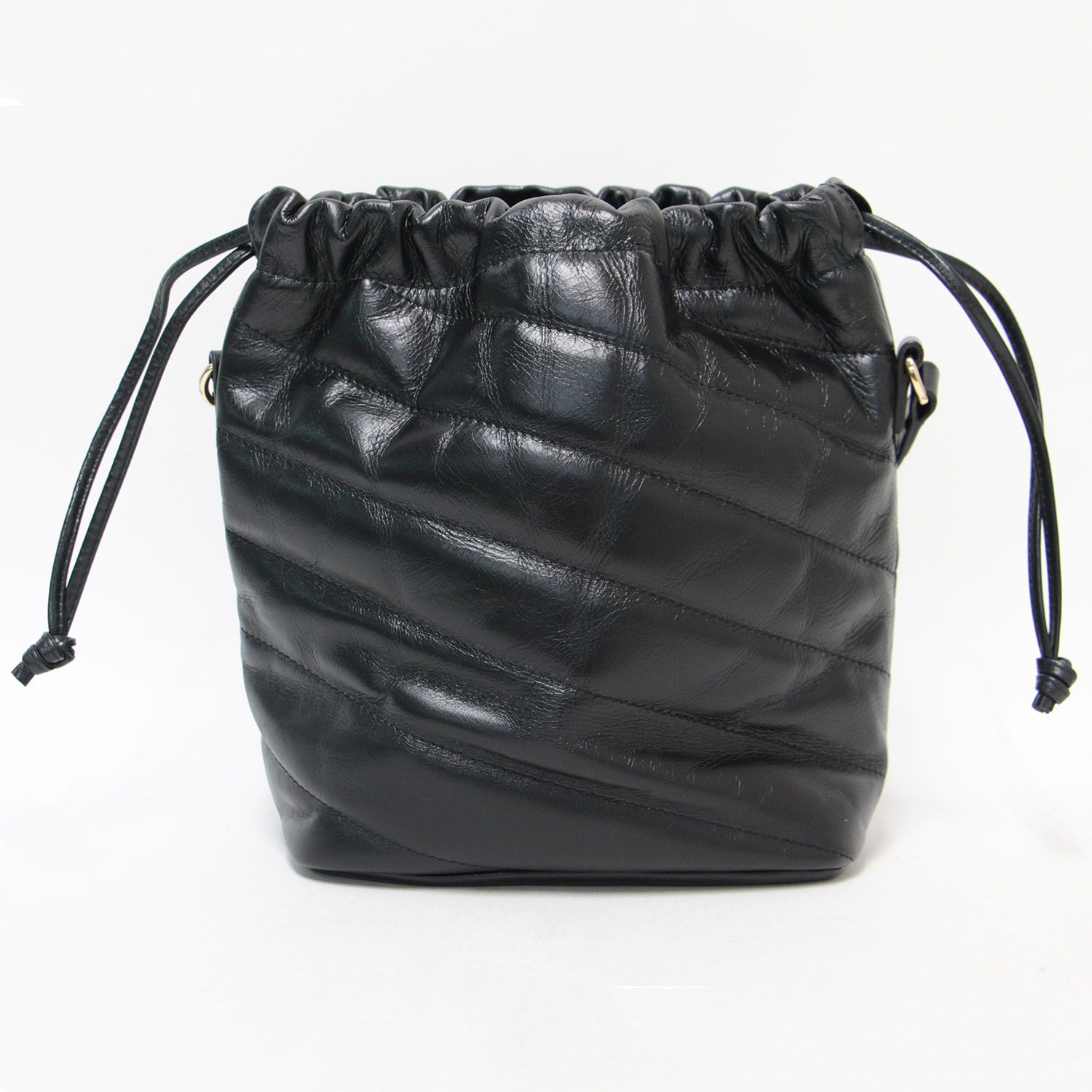 【美品】A.P.C. アーペーセー バッグ ショルダーバッグ 21秋冬 ブラック 黒 FREE 巾着 キルティング sac meryl seau  かわいい 女性 トレンド 肩掛け 斜めがけ