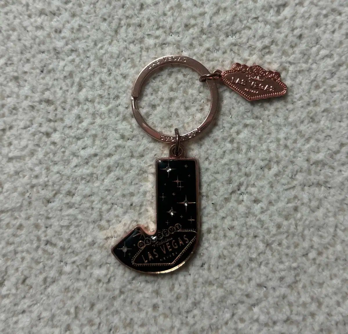 レタリング イニシャル J キーリング キーチェーン