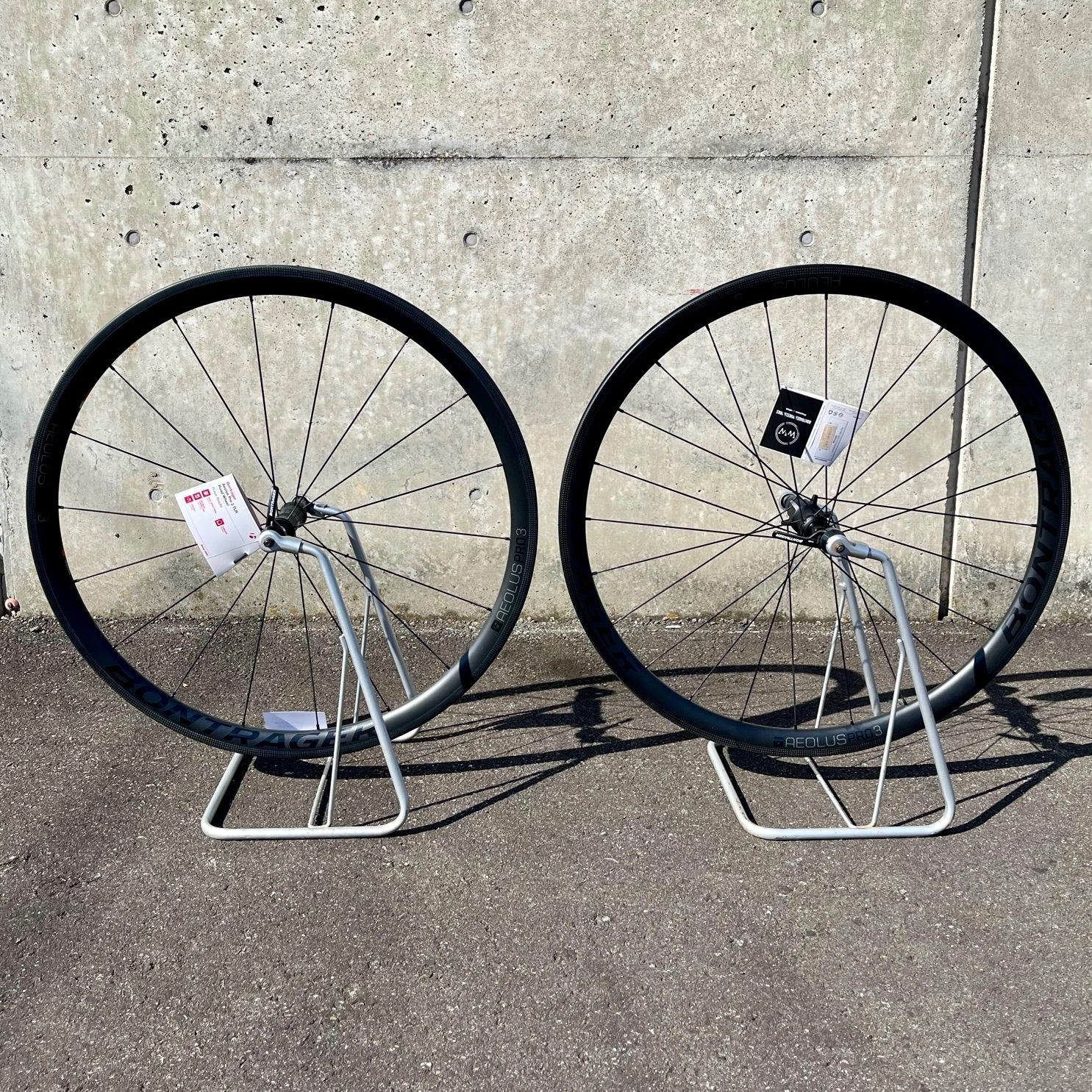 Bontrager Aeolus Pro 3 リムブレーキ仕様 11速 リムブレーキの