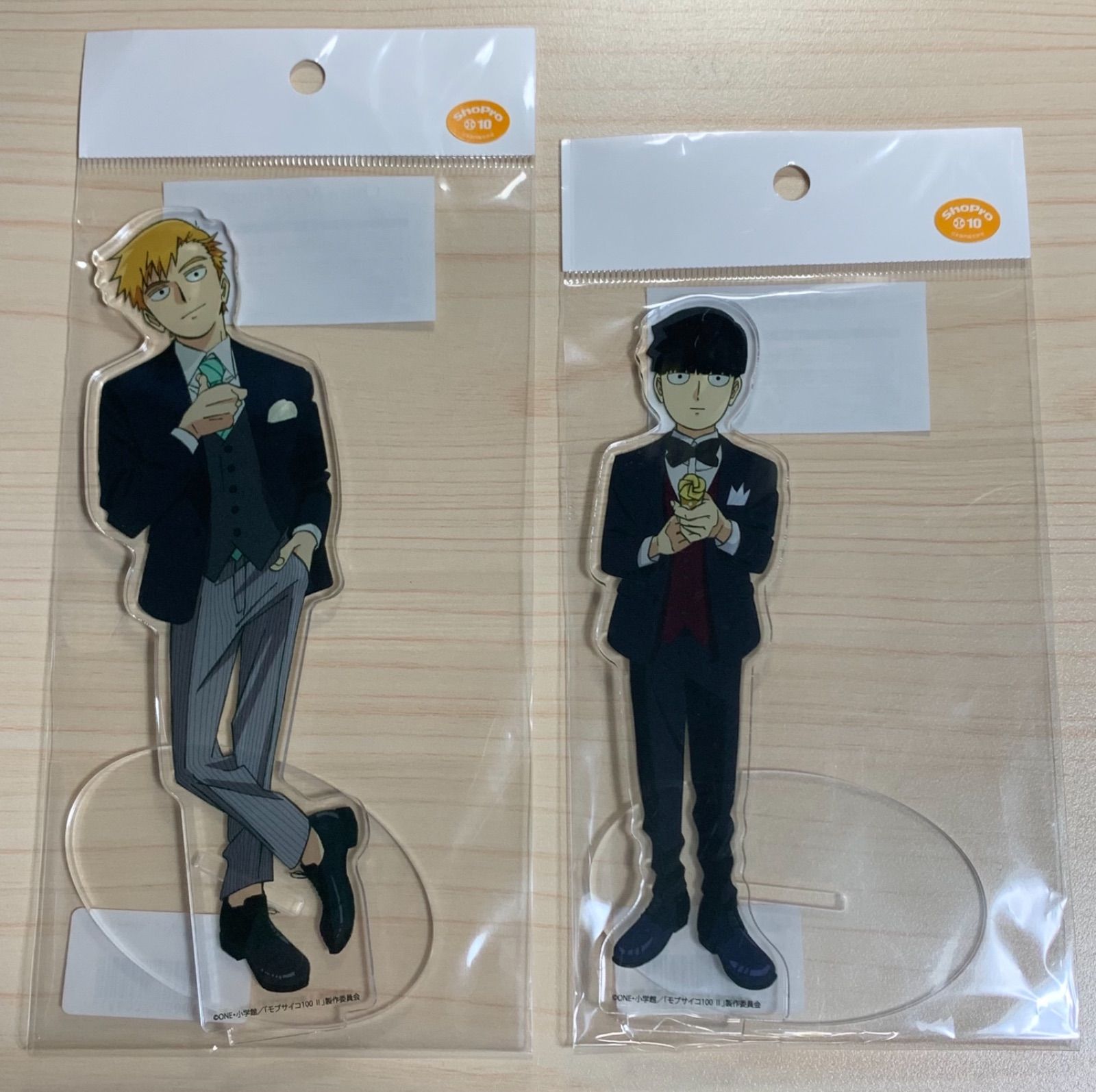 モブサイコ100 TSUTAYA 限定 スーツ アクリルスタンド 霊幻 茂夫 
