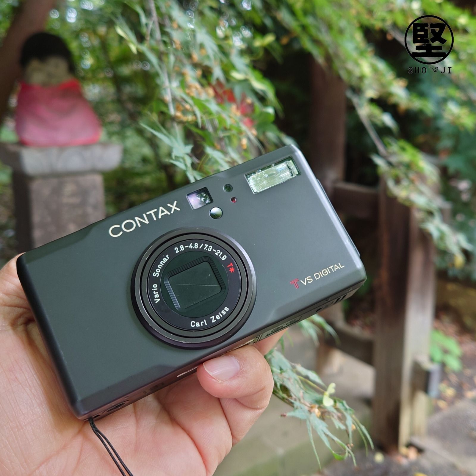 孤高のオールドデジカメ】Contax TVS Digital 希少チタン