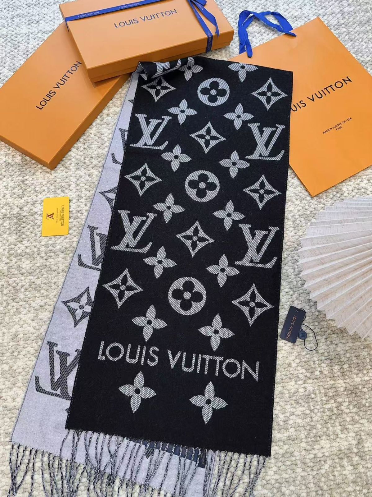 早い者勝ち ルイヴィトン LOUIS VUITTON マフラー ・LV エセンシャル シャイン - メルカリ