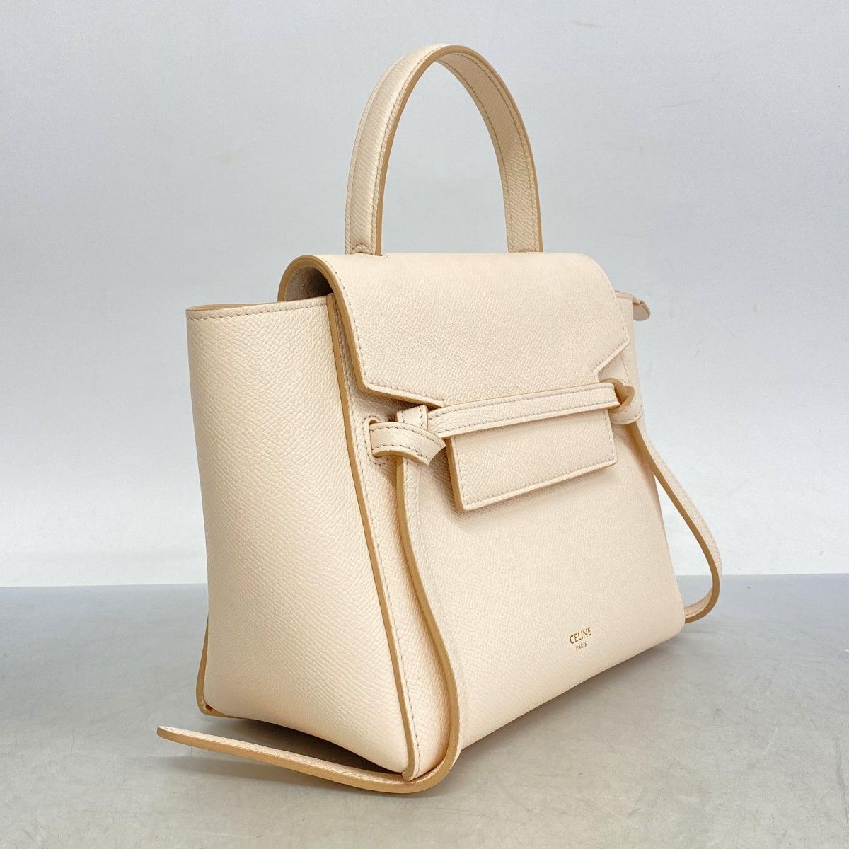 CELINE セリーヌ ゴールド ハンドバッグ レザー CELINE セリーヌ ロゴ ハンドバッグ レザー レディース ブランド