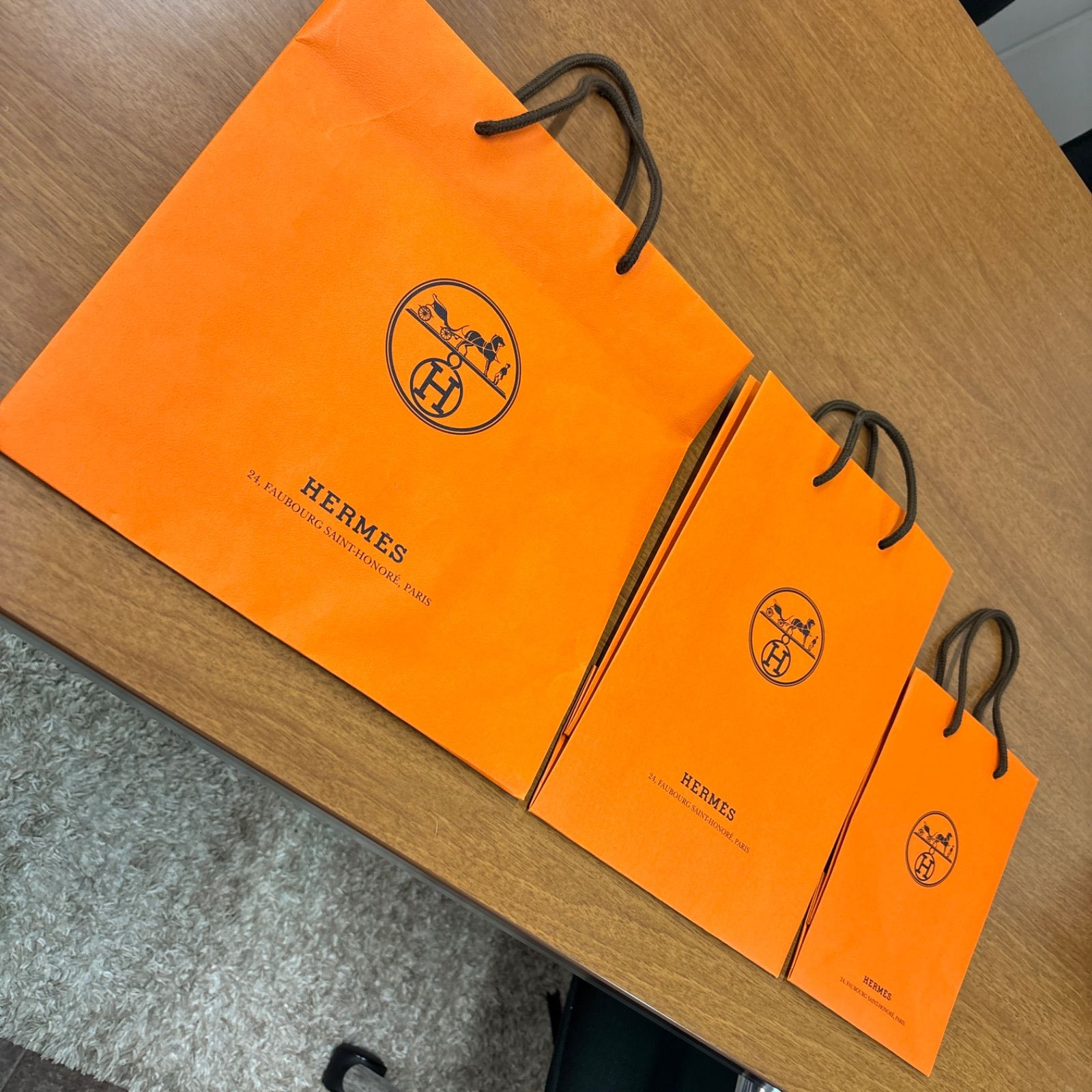 エルメスなど有名ブランドのショッパー70枚以上 新品❤︎エルメス HERMES 純正 正規オレンジショッパー 正規店
