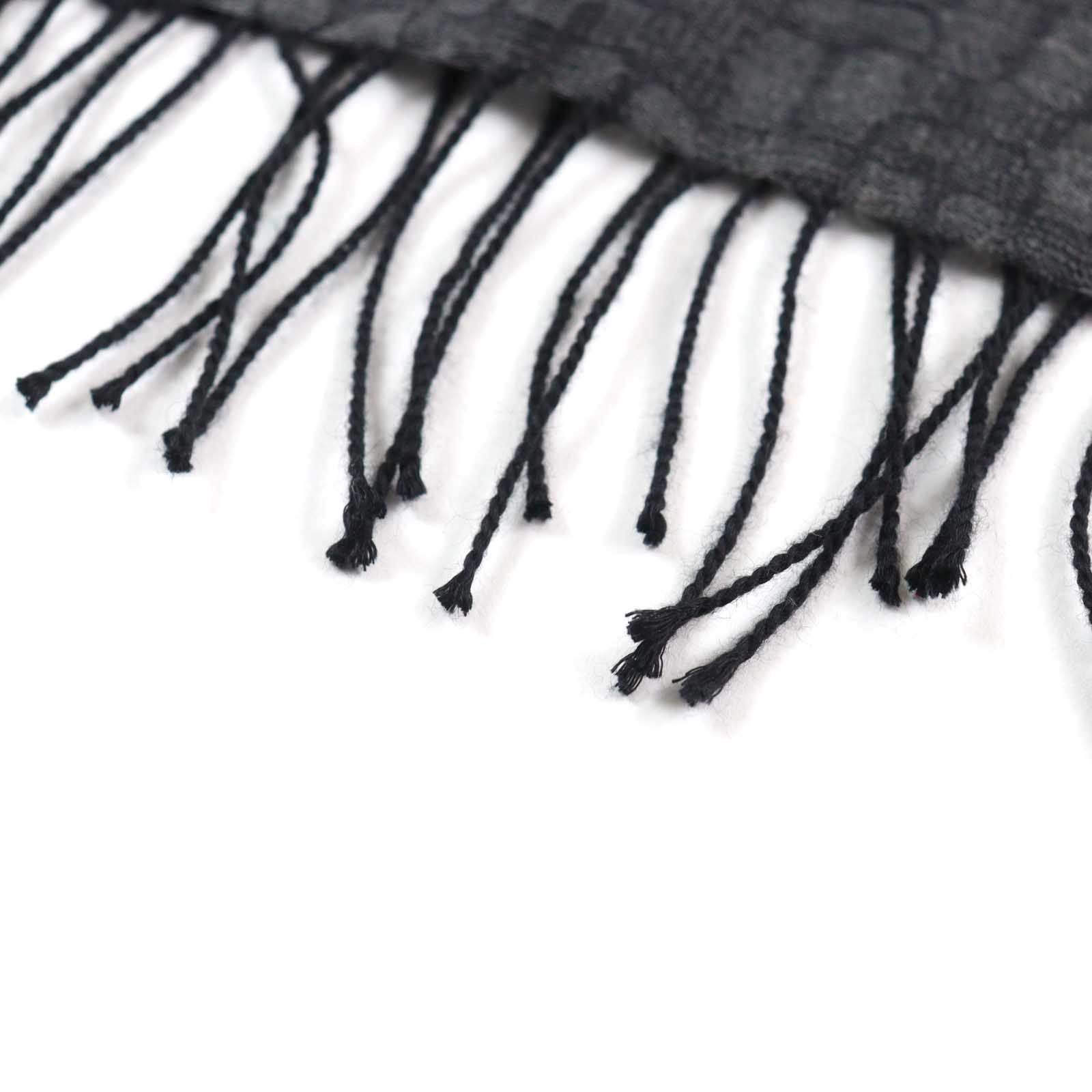 GUCCI カシミヤダークグレー マフラー フリンジ付き 極美品○GUCCI グッチ カシミヤ シルク ロゴ刺繍 フリンジ付き