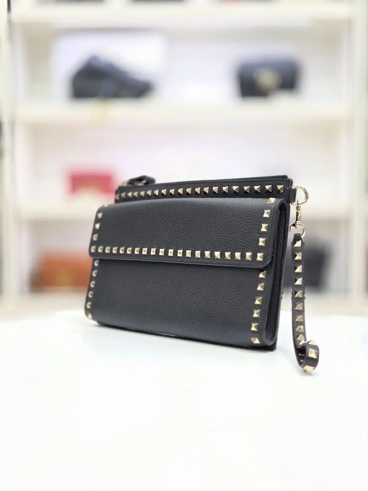 クラッチバッグ