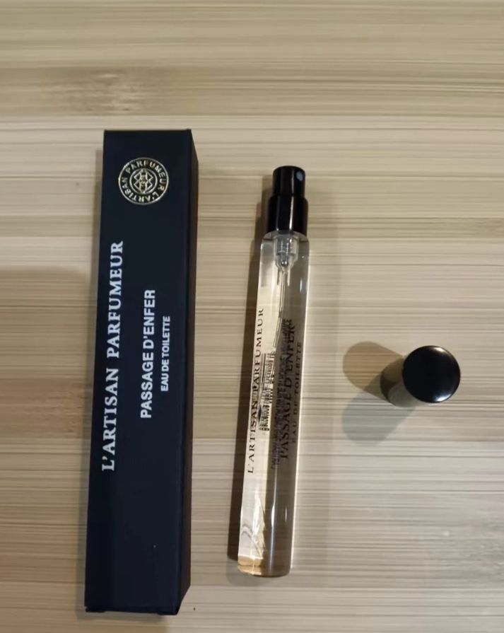 新品 ラルチザンパフューム パッサージュダンフェオードトワレ 新品 ラルチザンパフューム パッサージュダンフェオードトワレ