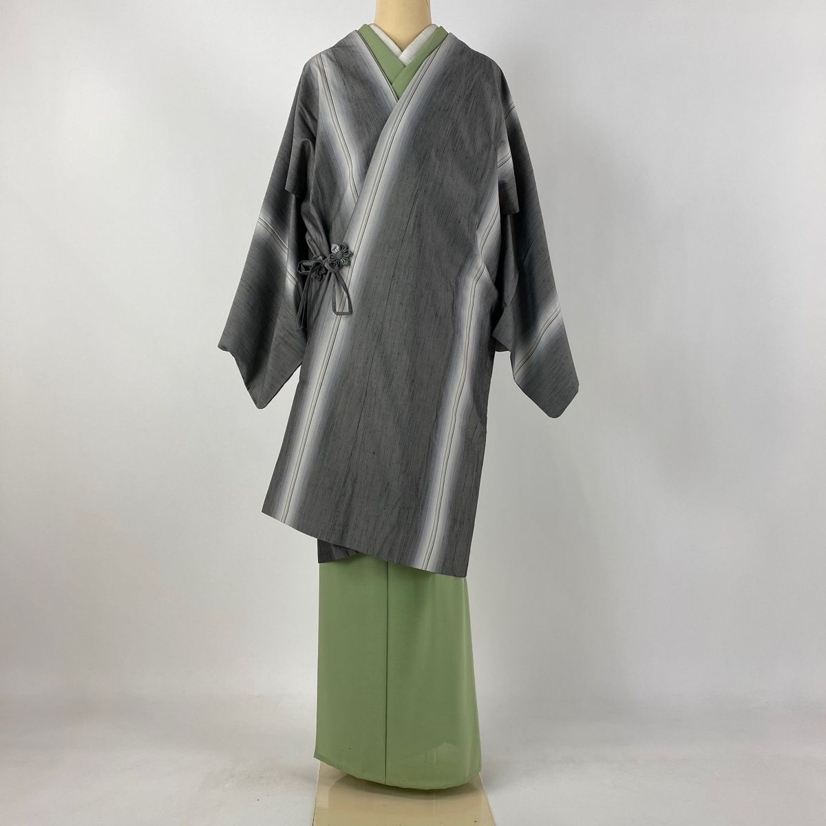 在庫一掃】 付下げ 身丈154.5cm 裄丈62.5cm S 袷 紬地 童 萩 灰緑 正絹  