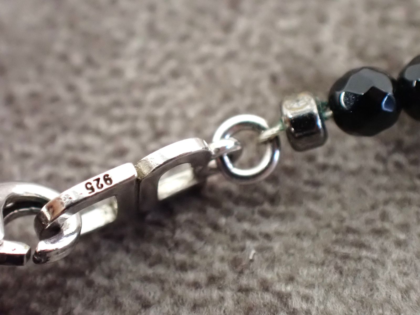 Justin Davis ジャスティンデイビス カットオニキスストーン製