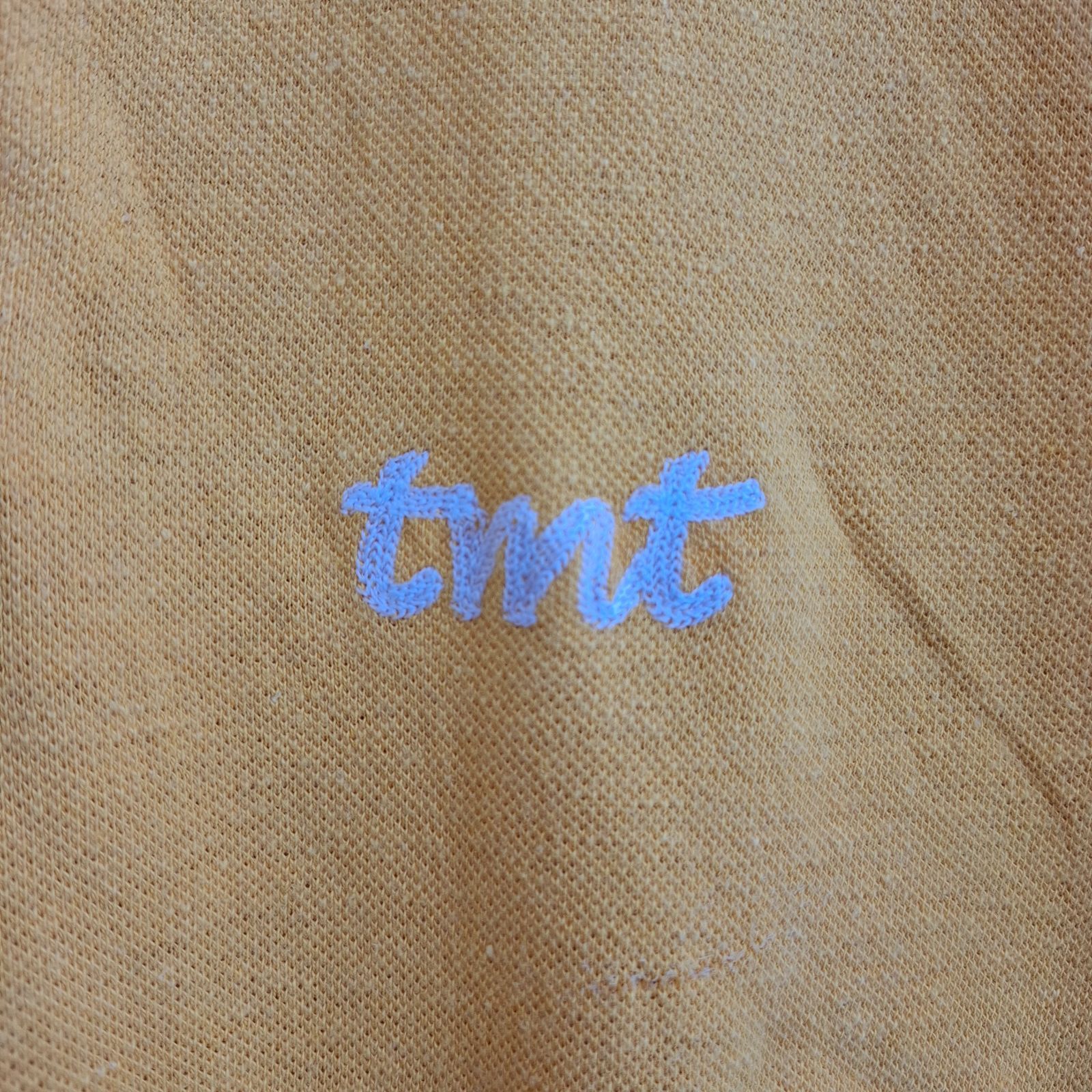 ロゴ刺繍