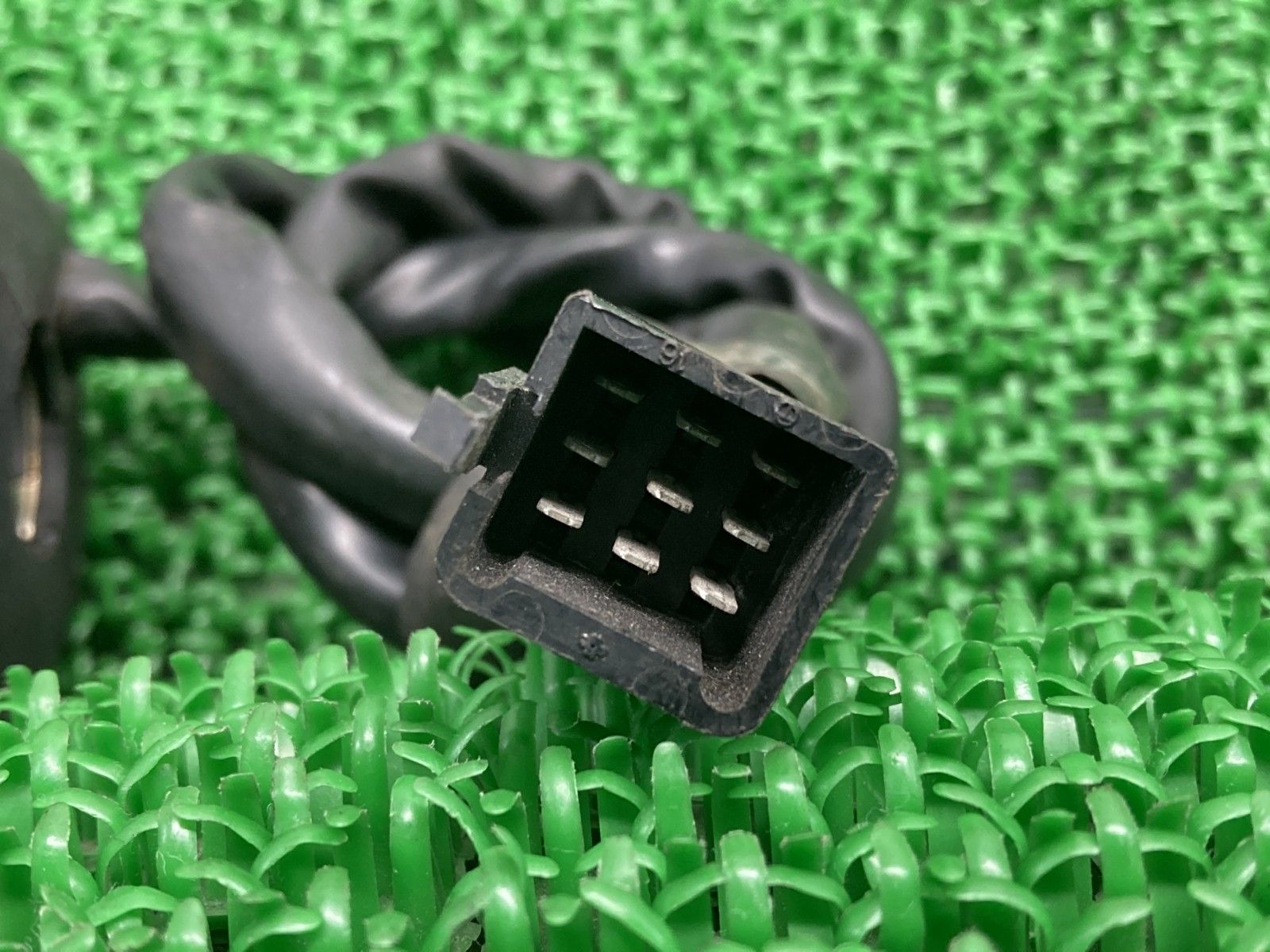 ハンドルスイッチ 左