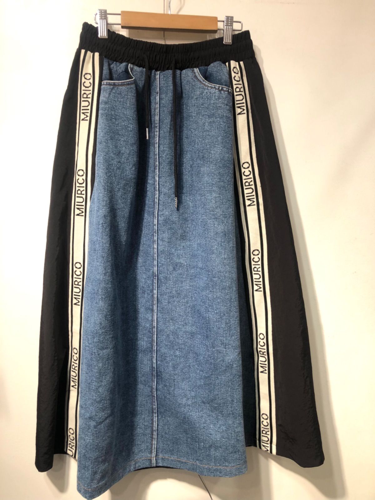 新品 お洒落な異素材ドッキングデニムスカート - メルカリ