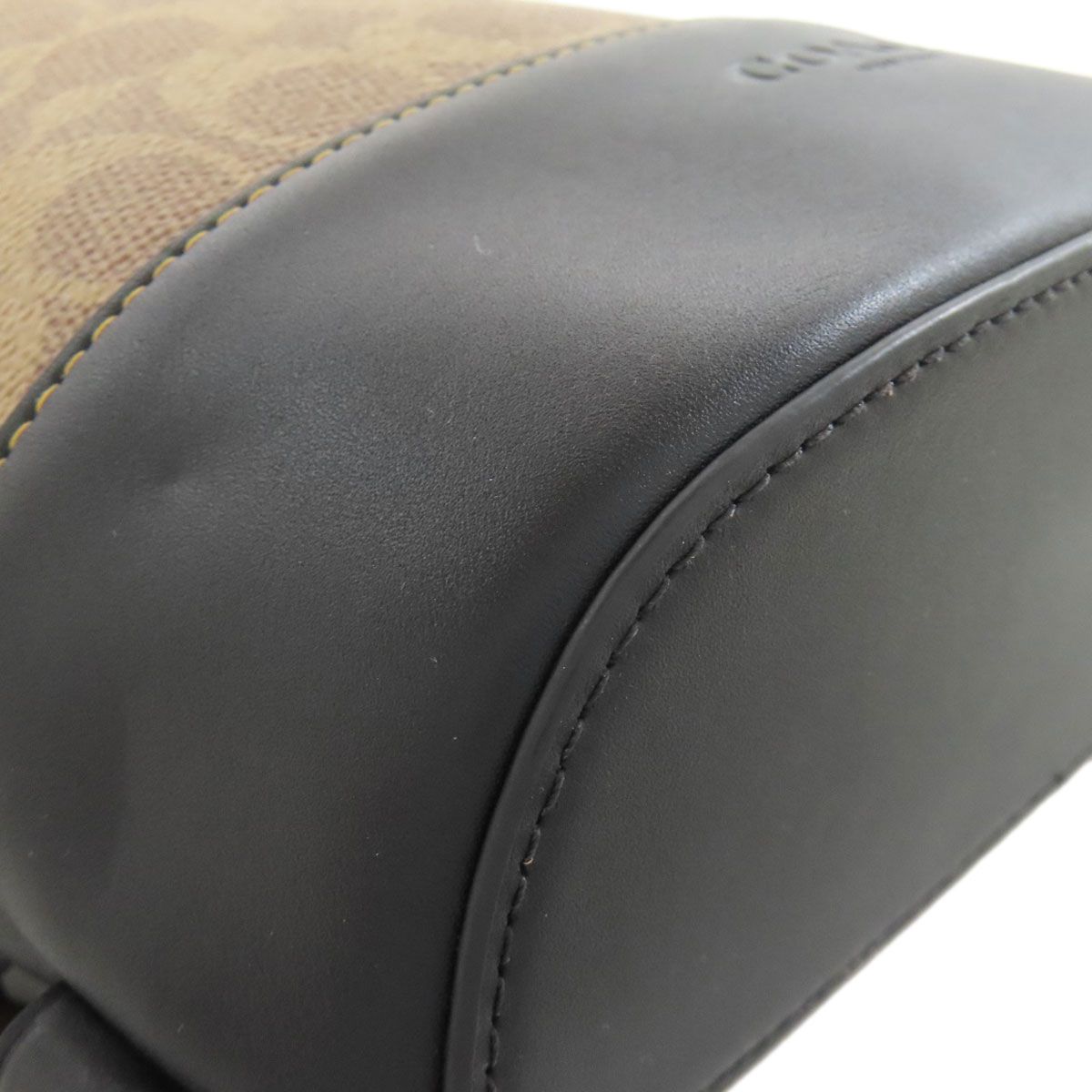 ボディバッグ PVC