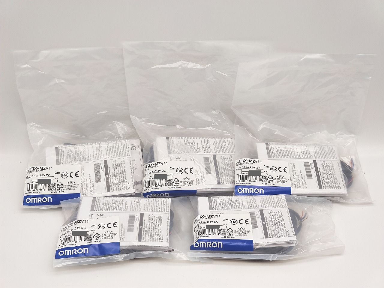 インボイス対応 新品 オムロン OMRON E3X-MZV11 12to24VDC 2m 5袋セット