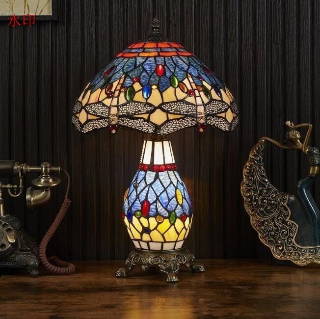 美品 ステンドグラス ガラスランプ アンティークランプ 美品 ステンドグラス ステンドランプ アンティークランプ 大人気