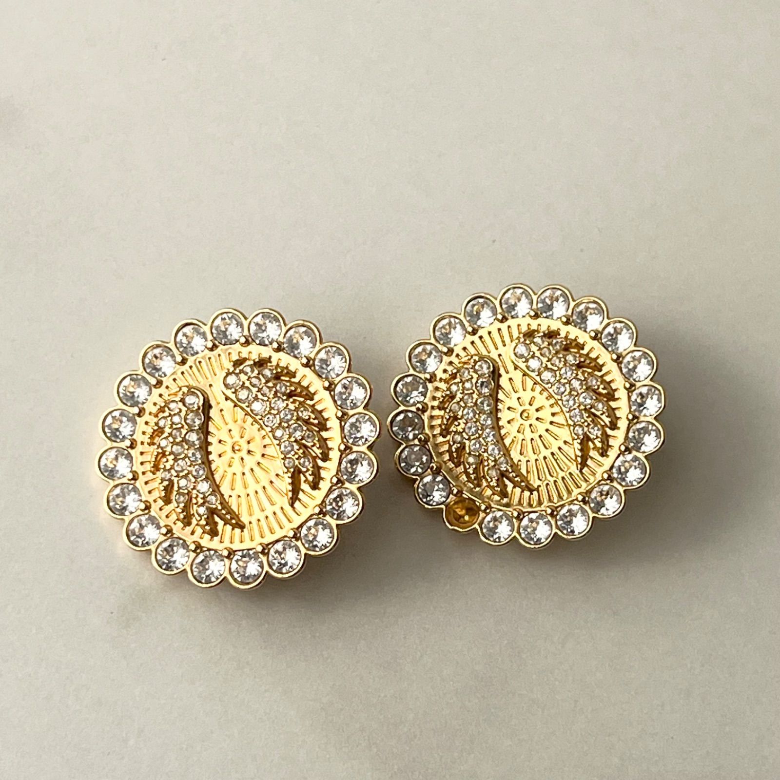 SWAROVSKI スワロフスキー イヤリング 天使の羽 LUCKY GODDESS 