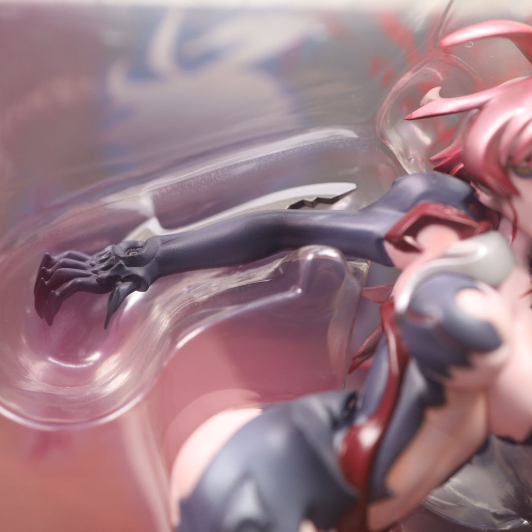 発動態 フィギュア