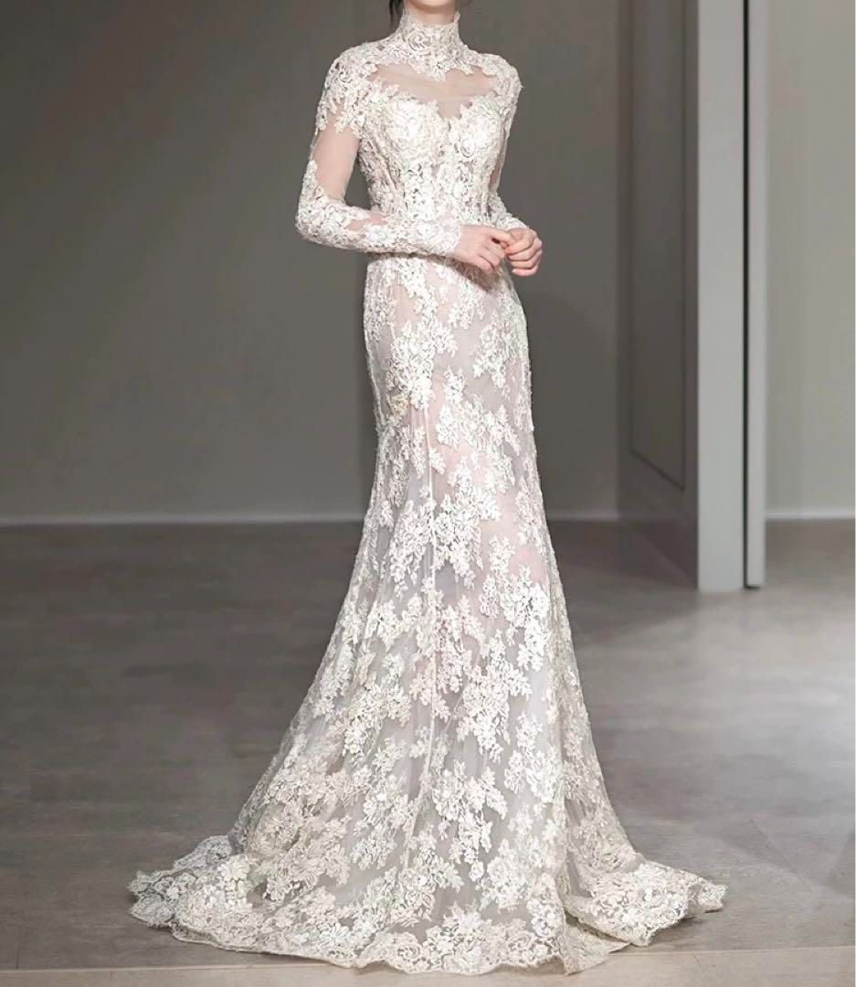 25年新作 新品未使用 花柄レースが美しい 長袖にハイネックの