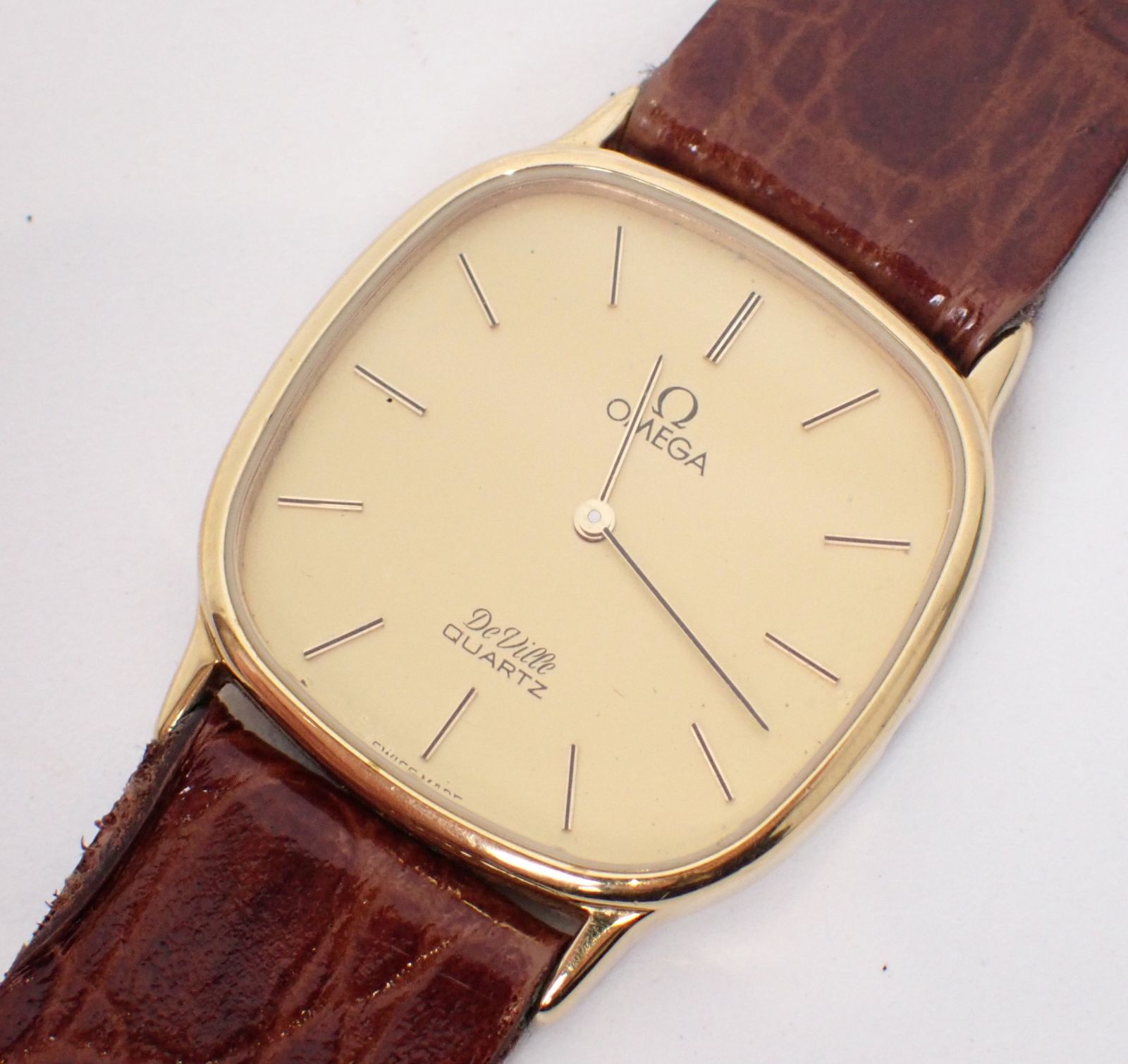 稼働品 OMEGA オメガ デヴィル GP|革 QZ 現状 金メッキ レザーベルト ゴールド文字盤 メンズ 精度保証なし
