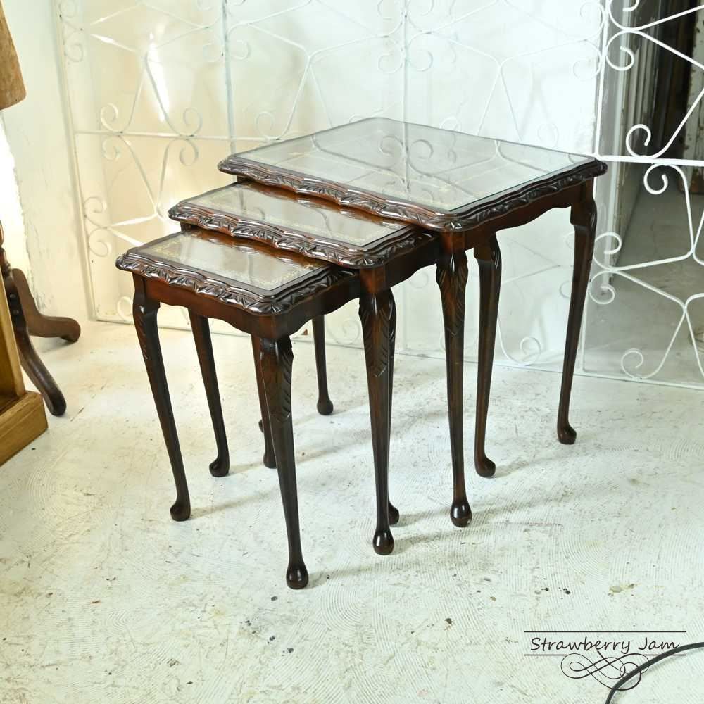 L3705-13 英国アンティーク ネストテーブル 花台 マホガニー テーブル L3705-13 英国アンティーク ネストテーブル 花台 マホガニー