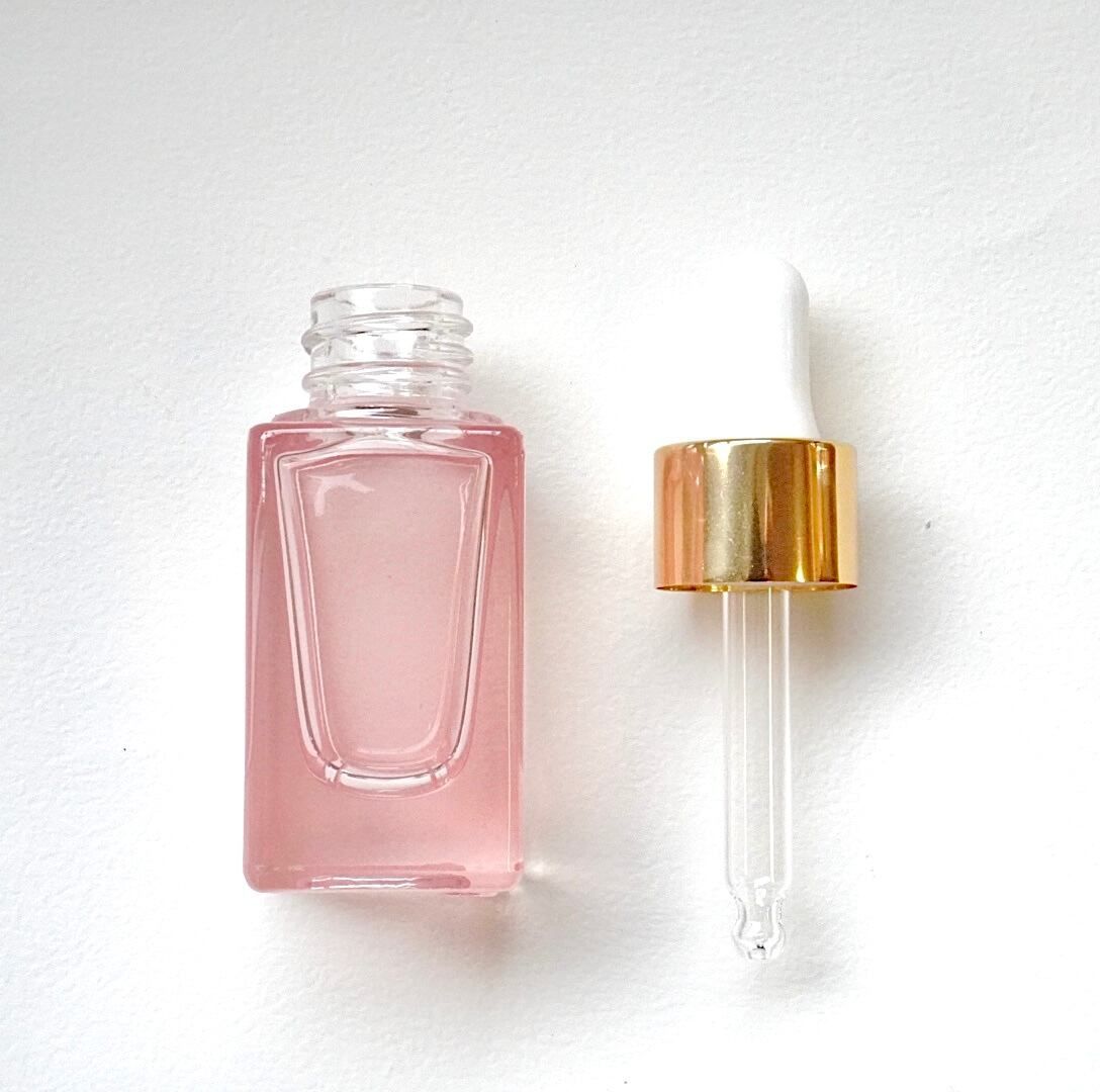 【スクエアスポイトボトルグラス】10ml クリアピンク ゴールド ガラス製 透明 詰替容器 化粧水 コスメ アロマ エッセンシャルオイル 精油 詰替 旅行 おしゃれ 可愛い