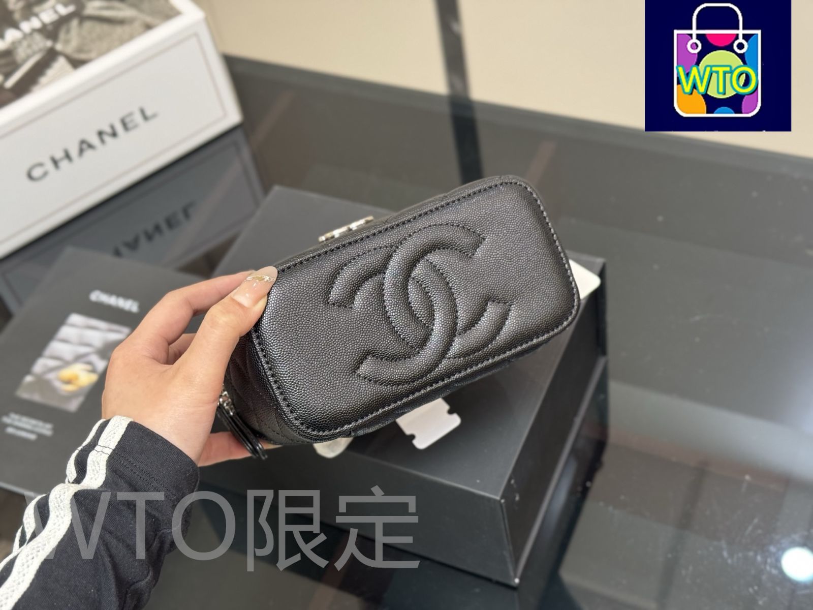【長方形のデザイン◆】上品さが際立つ☆ CHANEL ボックスバッグ 今日特価】Chanel ボックスバッグ / 化粧ケース?最高の