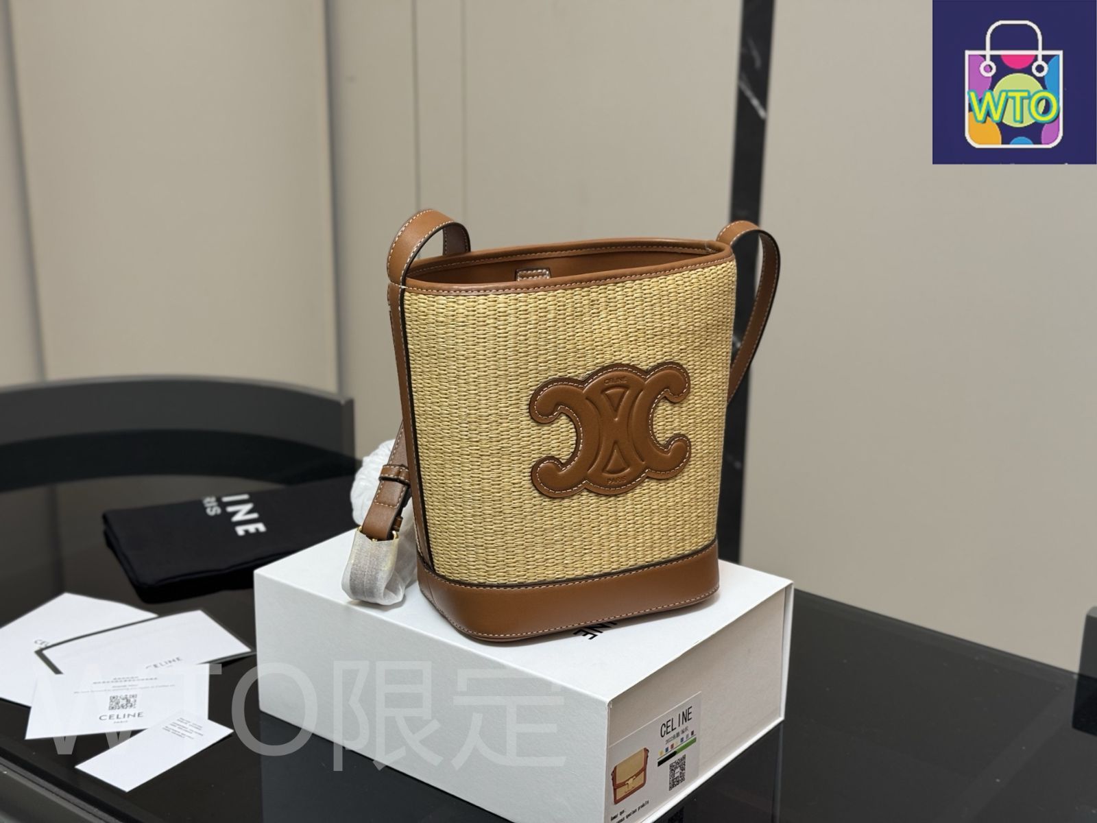 今日特価】CELINE セリーヌ バケットバッグ 復古プリントの高級